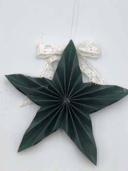 paper star with bowknot (size: 16cm)