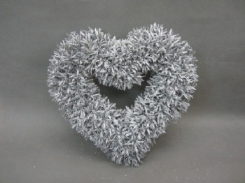 silver heart wreath 36cm