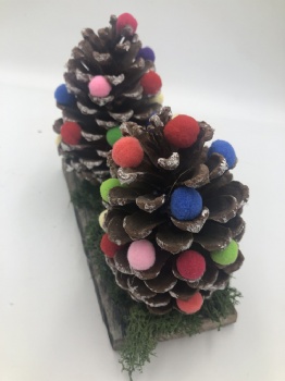 Pinecone arrangement