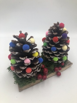 Pinecone arrangement