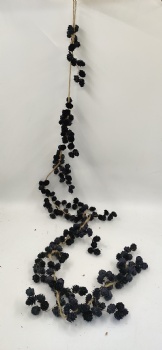 Pinecone garland