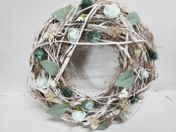 Spring Wreath Natural