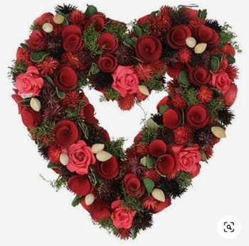 Valentines Day Heart Wreath