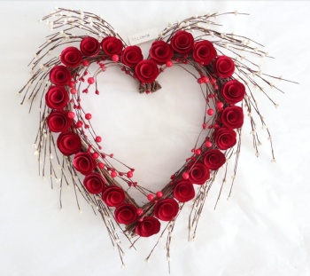 Valentines Day Heart Wreath