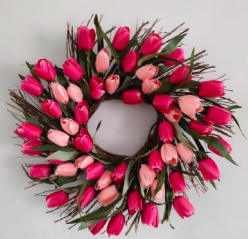 Valentines Day Heart Wreath