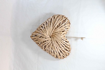 Natural Heart Hanger