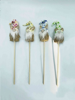 Spring Gnomes Stick