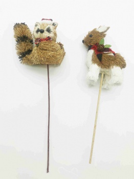 Natural Grass Fox, Hedgehog, Squirrel, Reindeer Pick