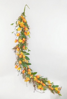 Tulip Wreath & Garland & Spray