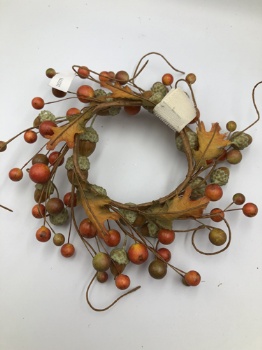 0.9cm mixed leaves + berry + acorn small wreath 15x15x3cm