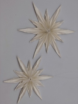 paper snowflake hanger (size: 18cm & 22cm)